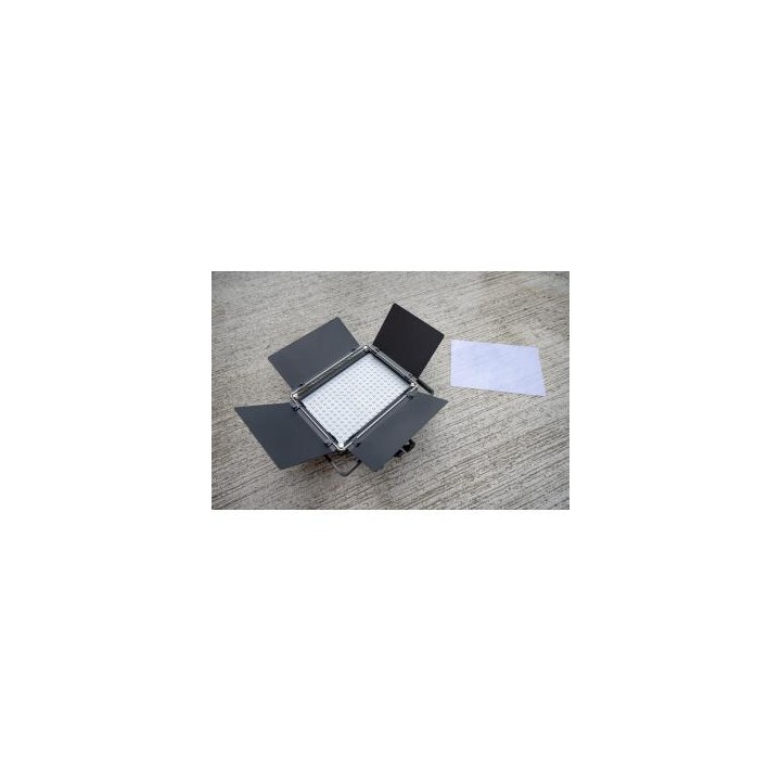 Lampa LED Newell RGB Vividha Max