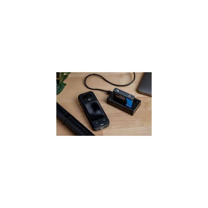 Ładowarka dwukanałowa Newell SDC-USB do akumulatorów One X3 do Insta360