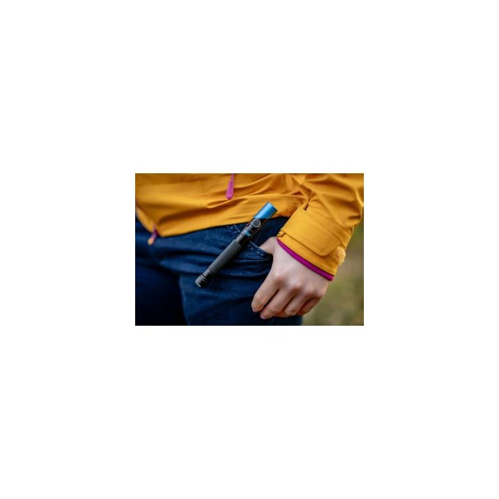 Latarka taktyczna Newell FL250L USB-C