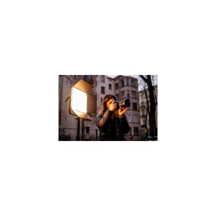 Lampa LED Newell RGB Vividha Effect
