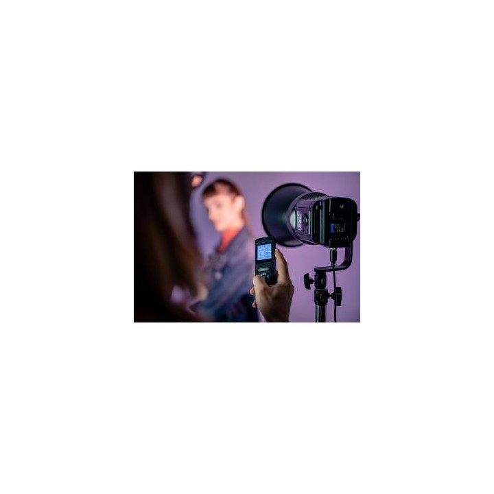 Lampa LED Newell RGB Pravaha Max 135
