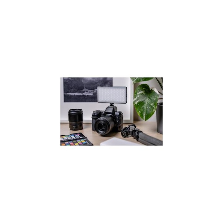 Zestaw Newell Rangha Set - Lampa LED RGB-W Rangha z dyfuzorem i statywem