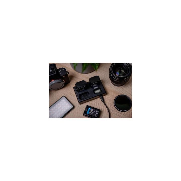 Ładowarka trójkanałowa Newell TT-USB-C do akumulatorów NP-FZ100 do Sony