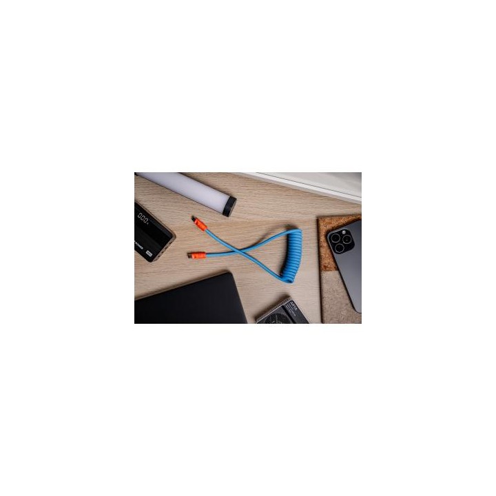Kabel Newell USB-C - USB-C 100 W, 1,5 m, silikonowy, spiralny, niebiesko-pomarańczowy