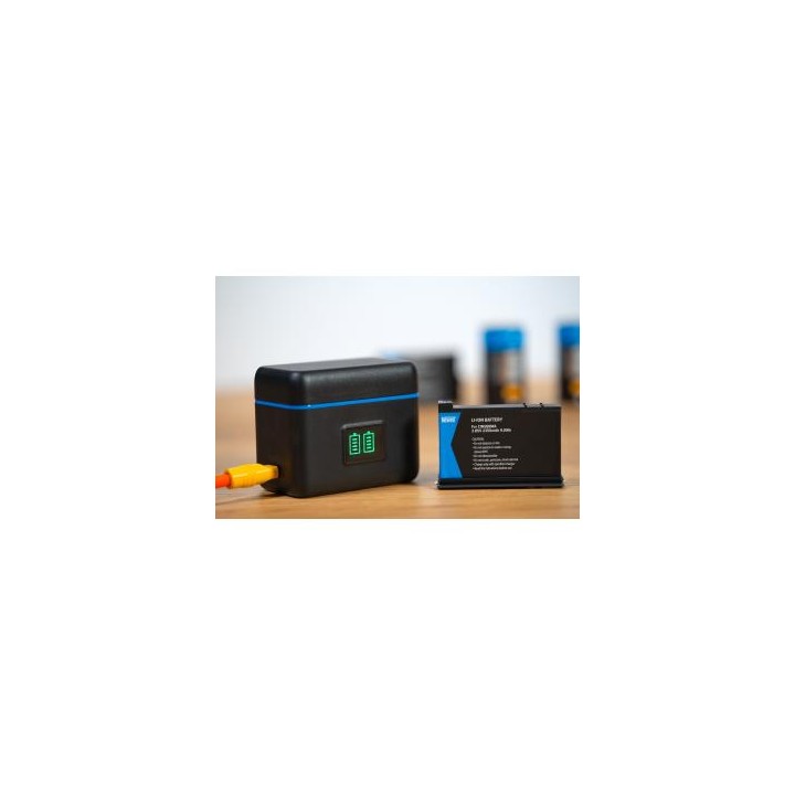 Ładowarka dwukanałowa Newell STD-USB do akumulatorów CINSBBMA do Insta360 X4
