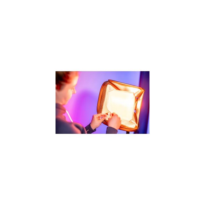 Softbox kwadratowy Newell 25 cm Mini Bowens do lampy Tara